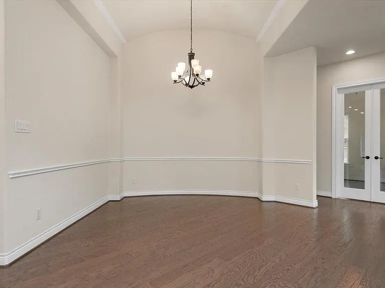 23034 Creek Park Dr — Photo 23