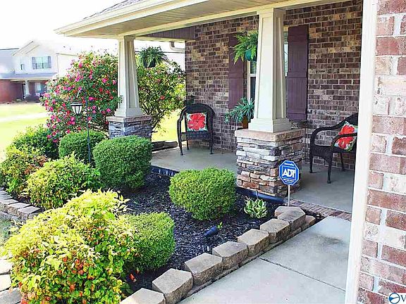5th image of 106 Willow Tree Dr