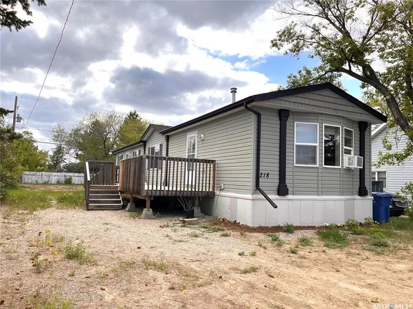 218 4th STREET N, Nipawin, SK S0E 1E0