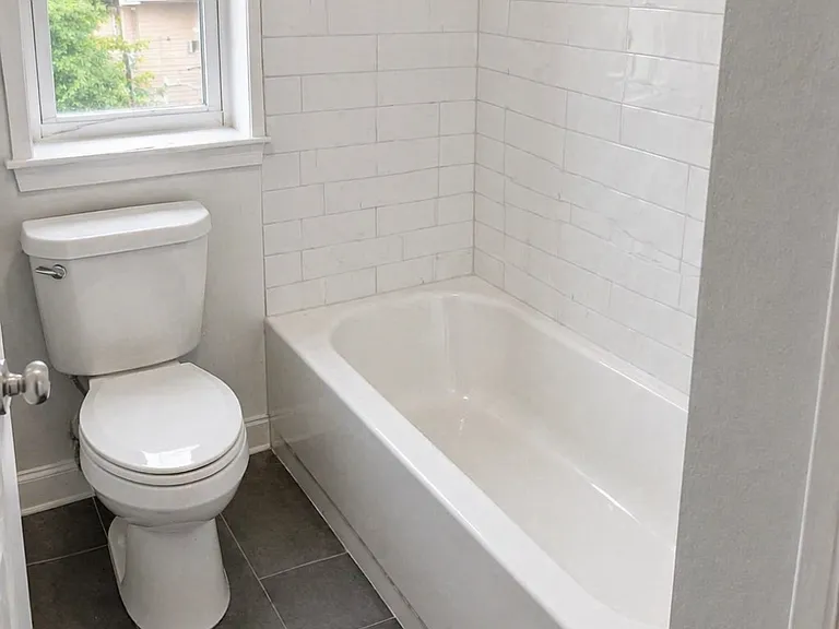 437 Kennedy Blvd #24 — Photo 6
