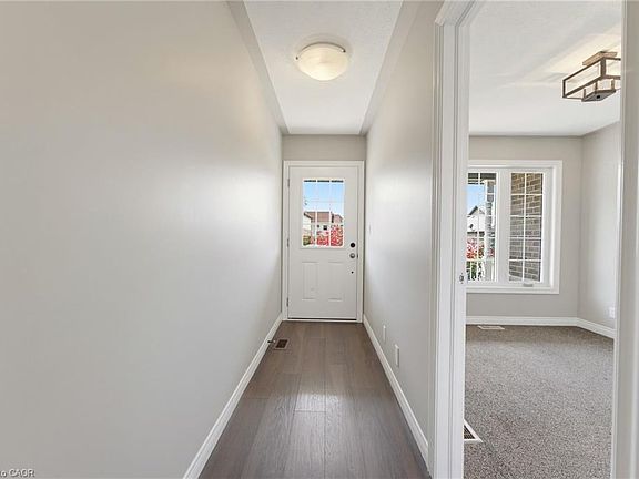 4th image of 97 Macneil Ct