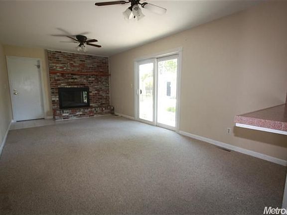 5th image of 10340 E Louise Ave
