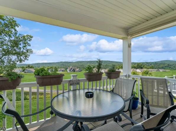 9 Lam Dr, Hardyston Twp., NJ 07419