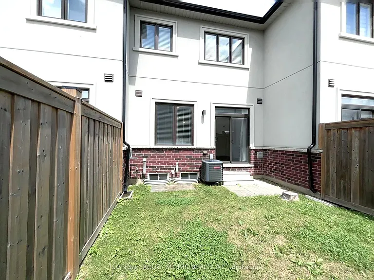 109 Benadir Ave — Photo 45