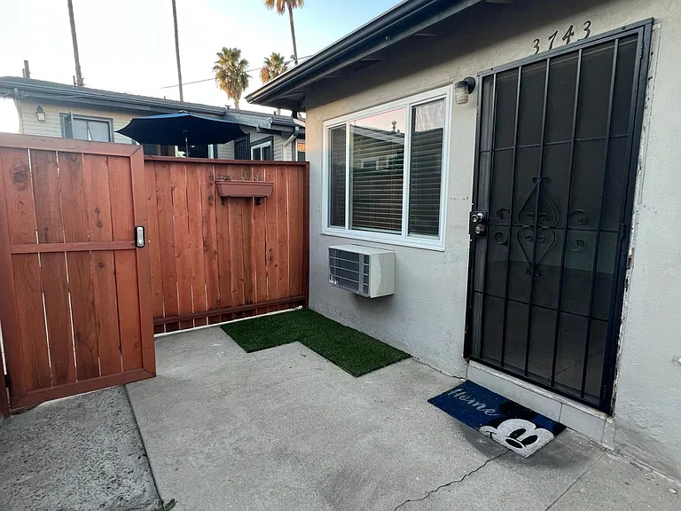 3743 Herman Ave — Photo 1