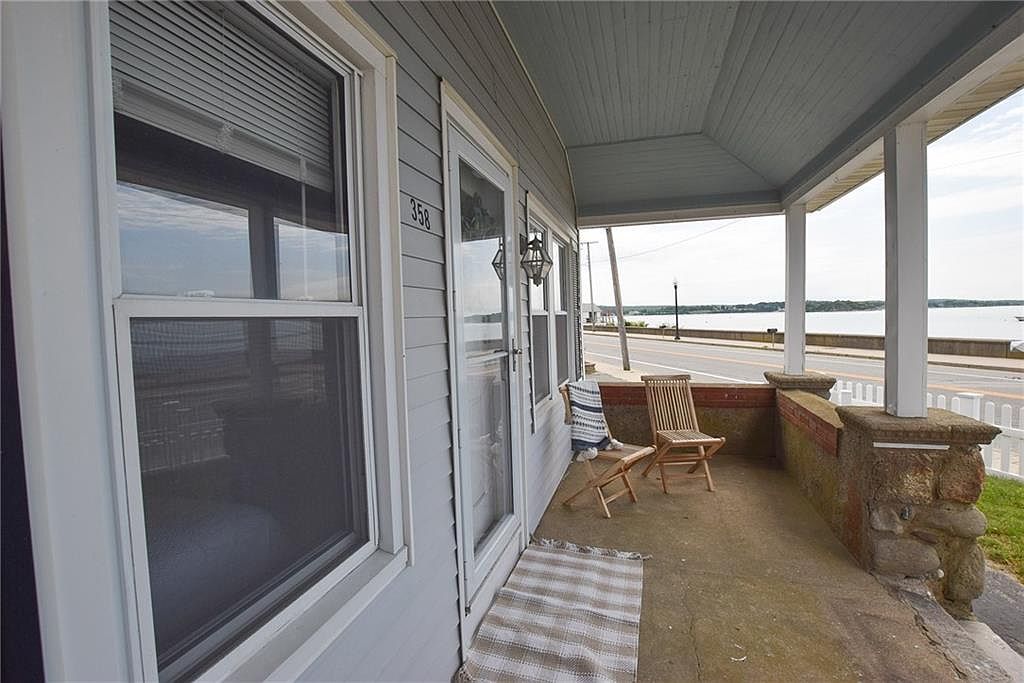 358 Park Ave, Portsmouth, RI 02871 Zillow