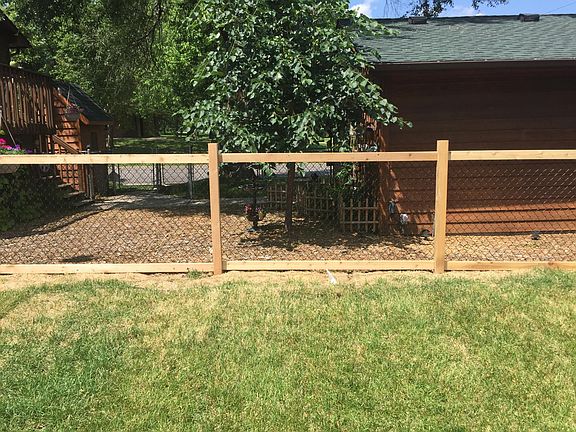 side yard fence