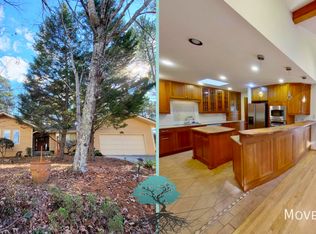 2323 Ridgefield Dr, Chapel Hill, NC 27517