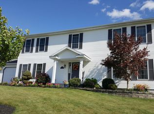 3 N Legend Rd, Shavertown, PA 18708