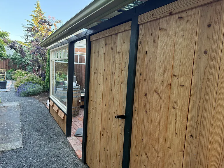 Garden shed next to the green house
