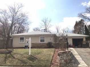 517 W Maple Ave, Sterling, VA 20164