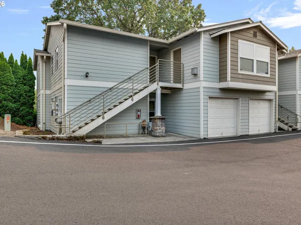 15074 NW Central Dr APT 301, Portland, OR 97229