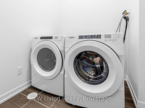 5th image of 225 Harding Park St