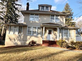 25 Linden Ave, Spring Valley, NY 10977