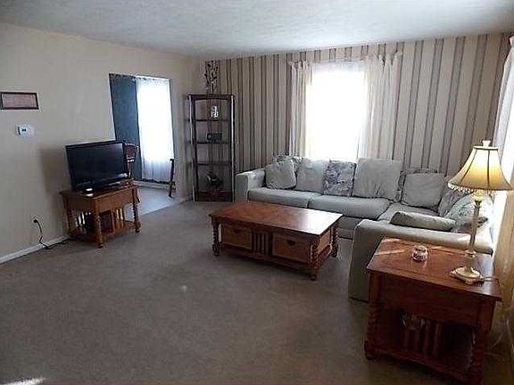 3rd image of 5724 Old Mill Dr