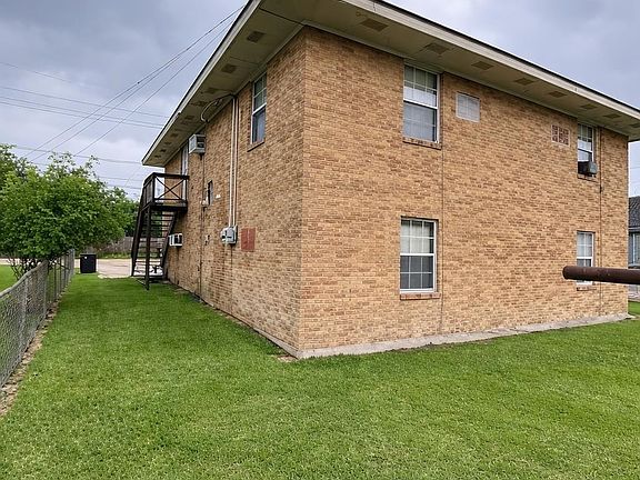 2nd image of 1306 Lee Ave