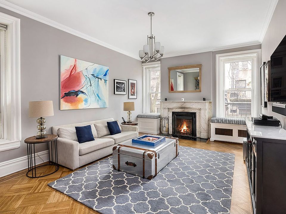 1st image of 50 W 9th St APT 3C