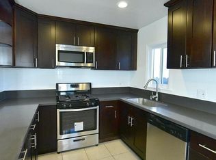 2750 1/2 S Cochran Ave, Los Angeles, CA 90016