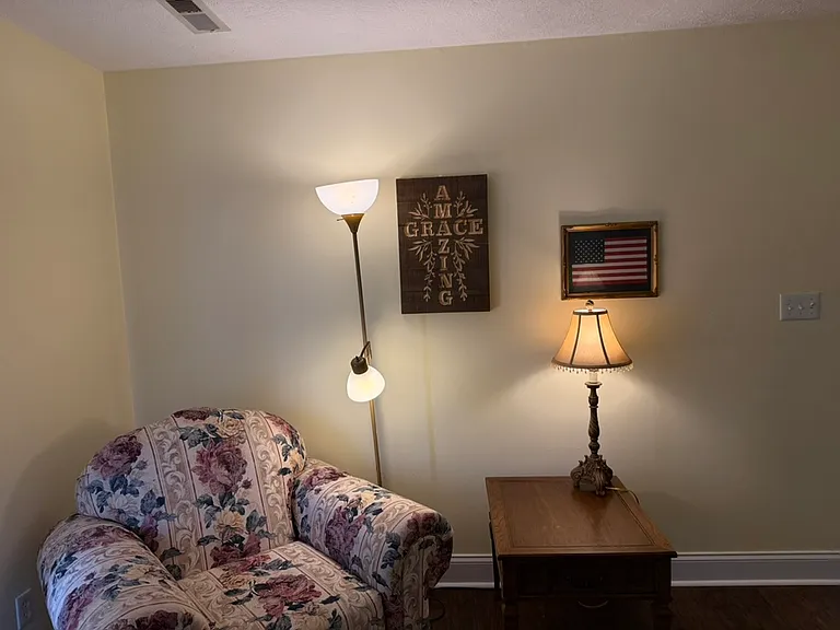 103 Capital St #101 — Photo 21