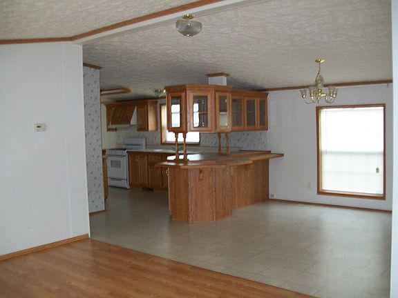 3rd image of 8454 Barkwood Cir