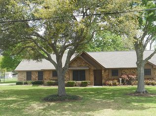 2975 Rowan Burton Rd, Alvin, TX 77511