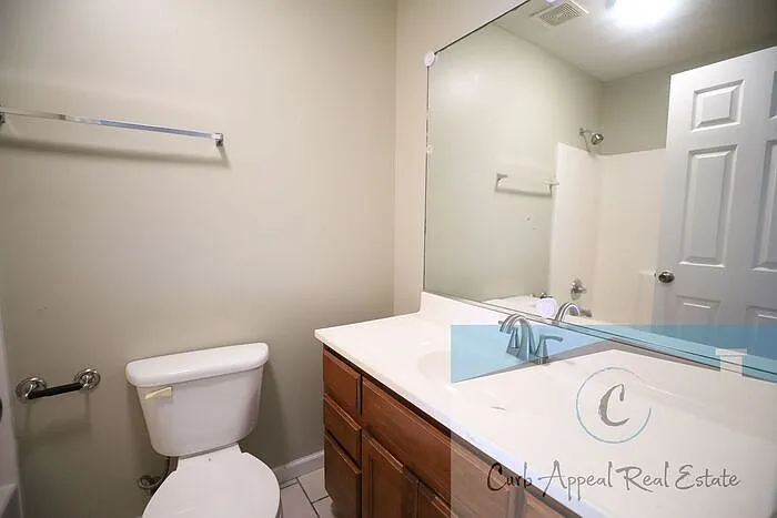 1007 Belt St #3 — Photo 2