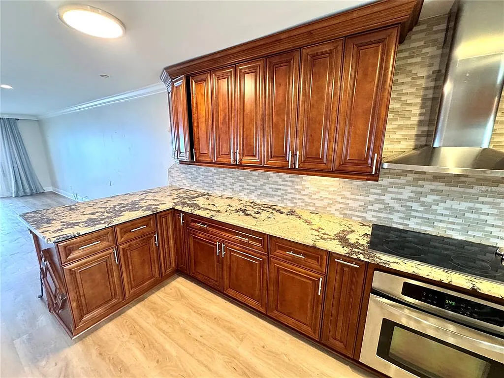 3 bed, 2.5 bath, 1437 sqft, $3,795 — Photo 4