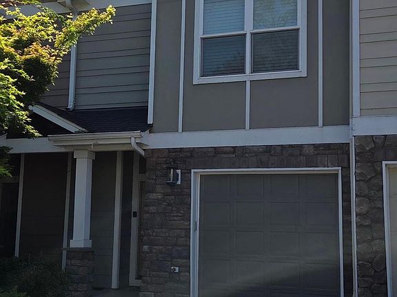 2nd image of 211 Silver St APT I