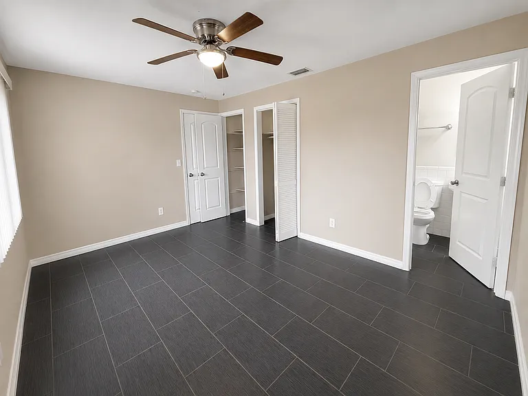 329 Tudor Dr #R — Photo 9