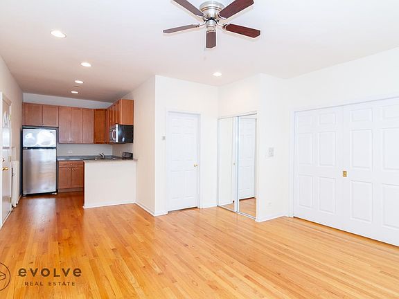 2nd image of 1828 W Lawrence Ave #18303B