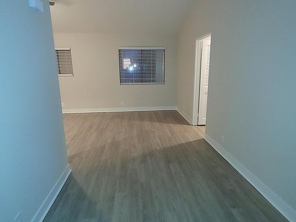 4th image of 4855 70th St APT 11