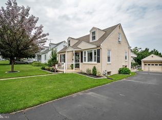 917 Burke Ave, Jenkintown, PA 19046