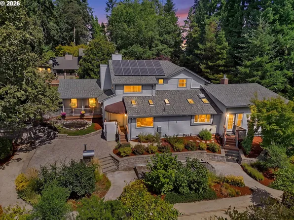 2294 McLean Blvd, Eugene, OR 97405