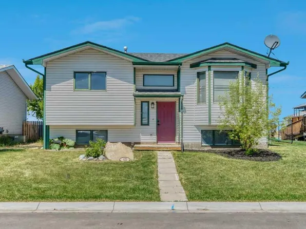 422 S Cole Cres, Wheatland County, AB T0J 0M0