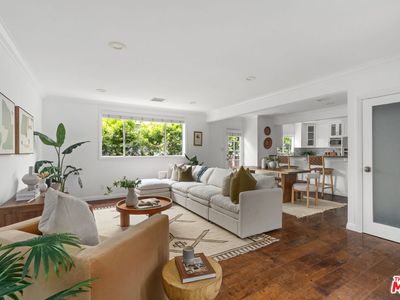 10813 Charnock Rd, Los Angeles, CA, 90034