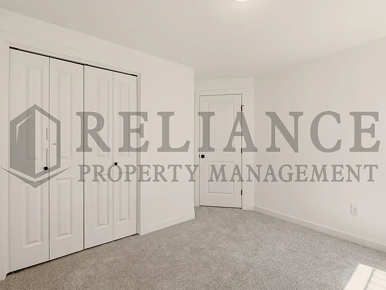 5259 N Pinecrest St — Photo 43