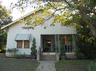 1620 Bolivar St, Denton, TX 76201