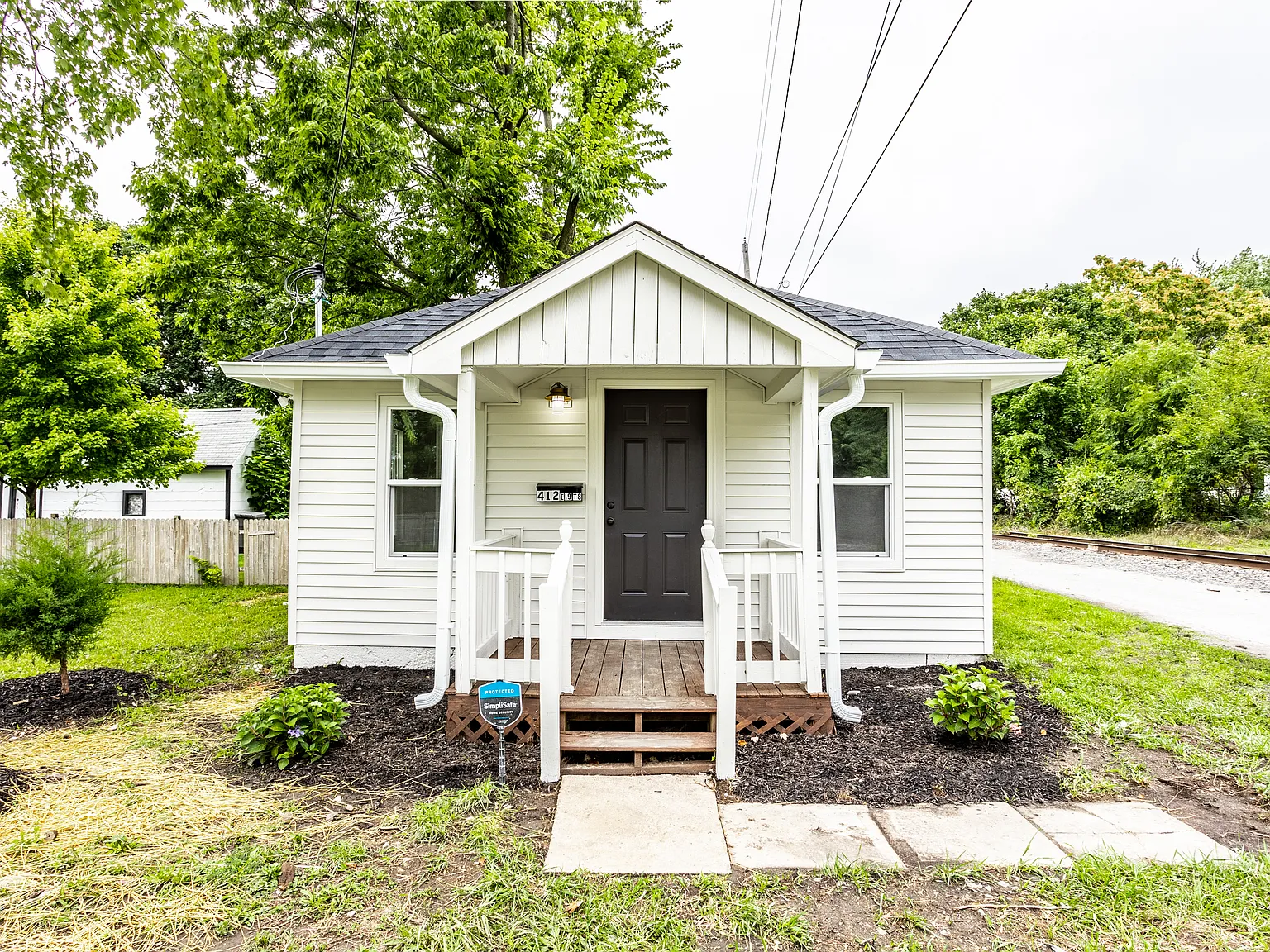 1 bed, 375 sqft, $750 — Photo 1
