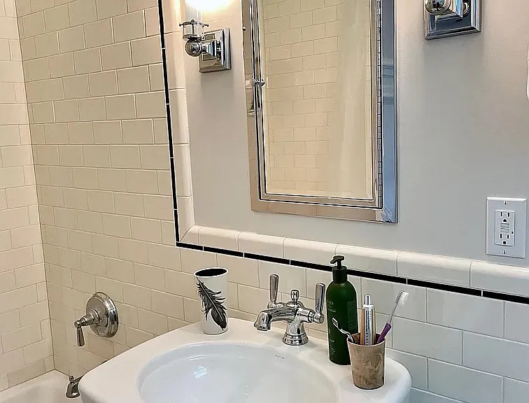 1330 N Harper Ave #208 — Photo 16