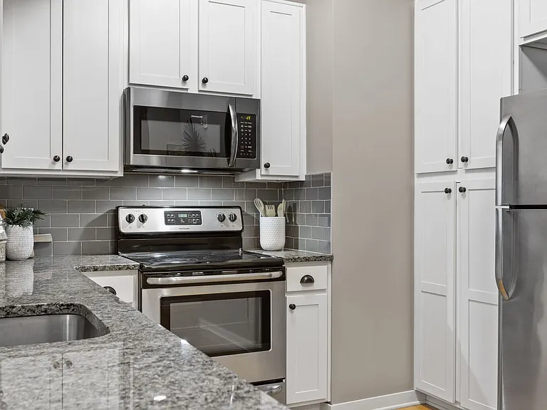 The Barker | $250 Off 1 Month Within 24 hours of Touring — Photo 30