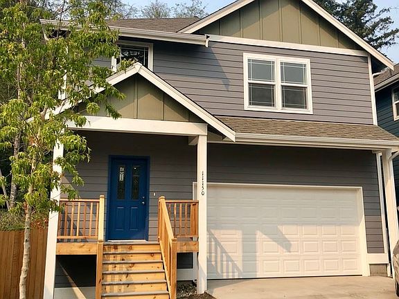 2nd image of 11150 NE Hawkeye Pl