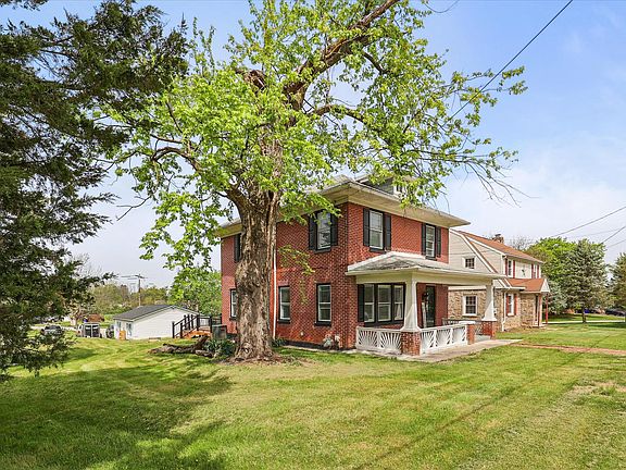 3rd image of 310 Hanover Rd