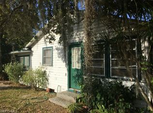 88 S Hall St, Labelle, FL 33935