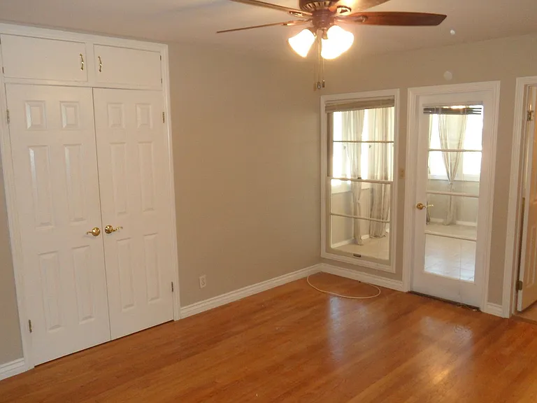 445 N Pine St — Photo 21