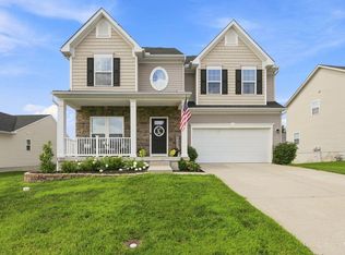 8127 Valley Crossing Dr, Cincinnati, OH 45247