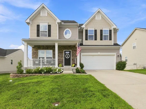 8127 Valley Crossing Dr, Cincinnati, OH 45247