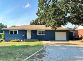 308 Hillcrest St, Pawnee, OK 74058
