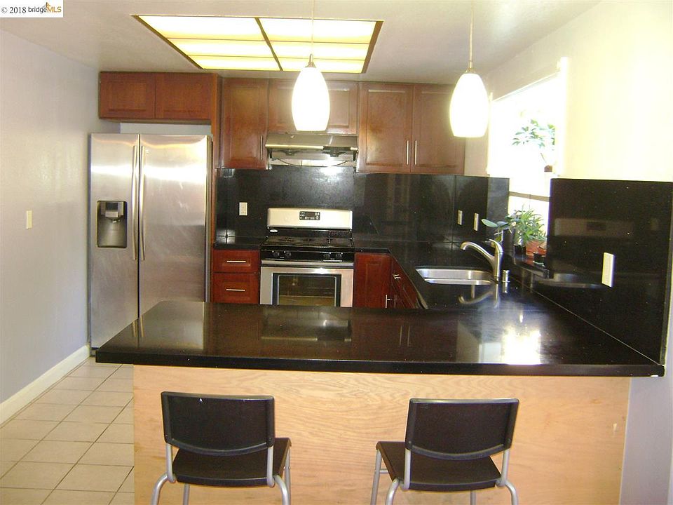 2nd image of 1243 Hercules Ave