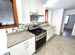 2914 S Wallace St #2R, Chicago, IL 60616