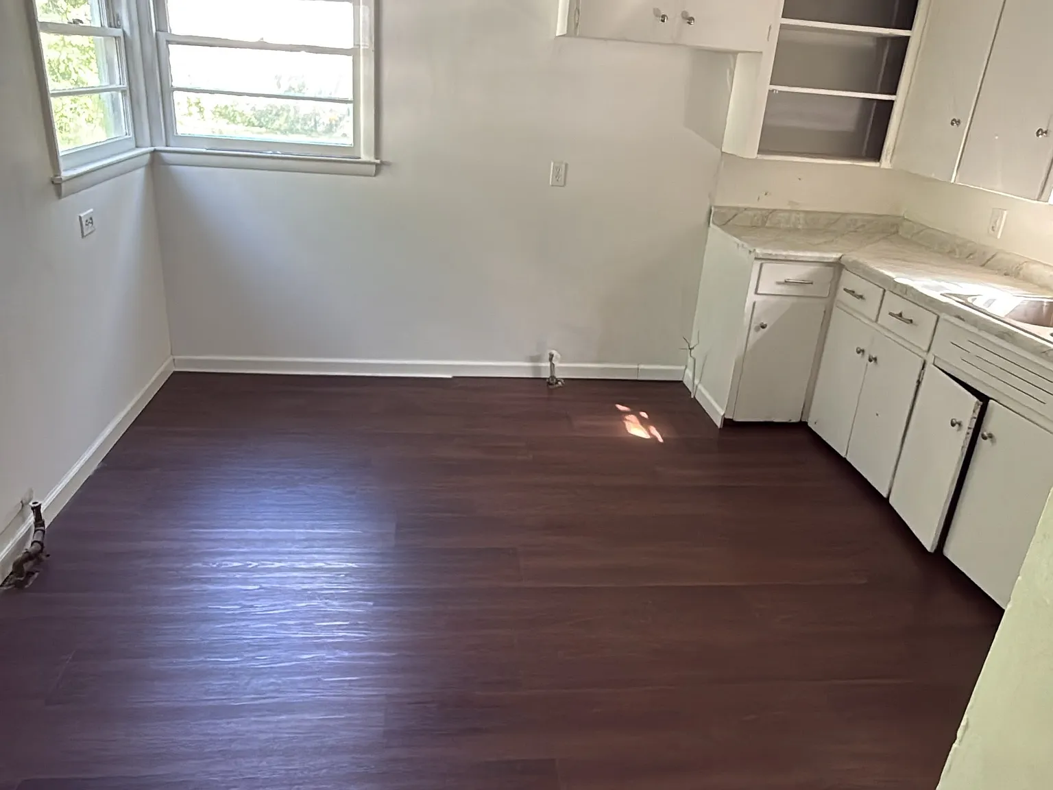 3 bed, 1287 sqft, $1,300 — Photo 4